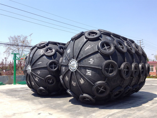 유연한 내구성 우수한 안전과 쉬운 설치를위한 Pneumatic Marine Fenders