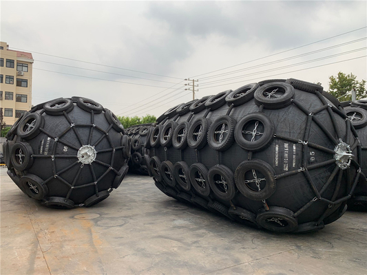 낮은 유지보수 고 내구성을 가진 Pneumatic Marine Fenders 검은색