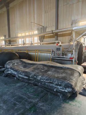 선박 발사용 에어백 1.0m-35m 길이 단일/두 팔 10-1000 톤 배 건설 산업용 무게 용량