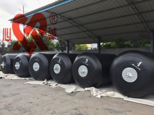 24개월 기간 폼 충전 펜더 D3.0m X L5.0m 변형 60% 내구성이 뛰어난 해양 부두 보호 솔루션